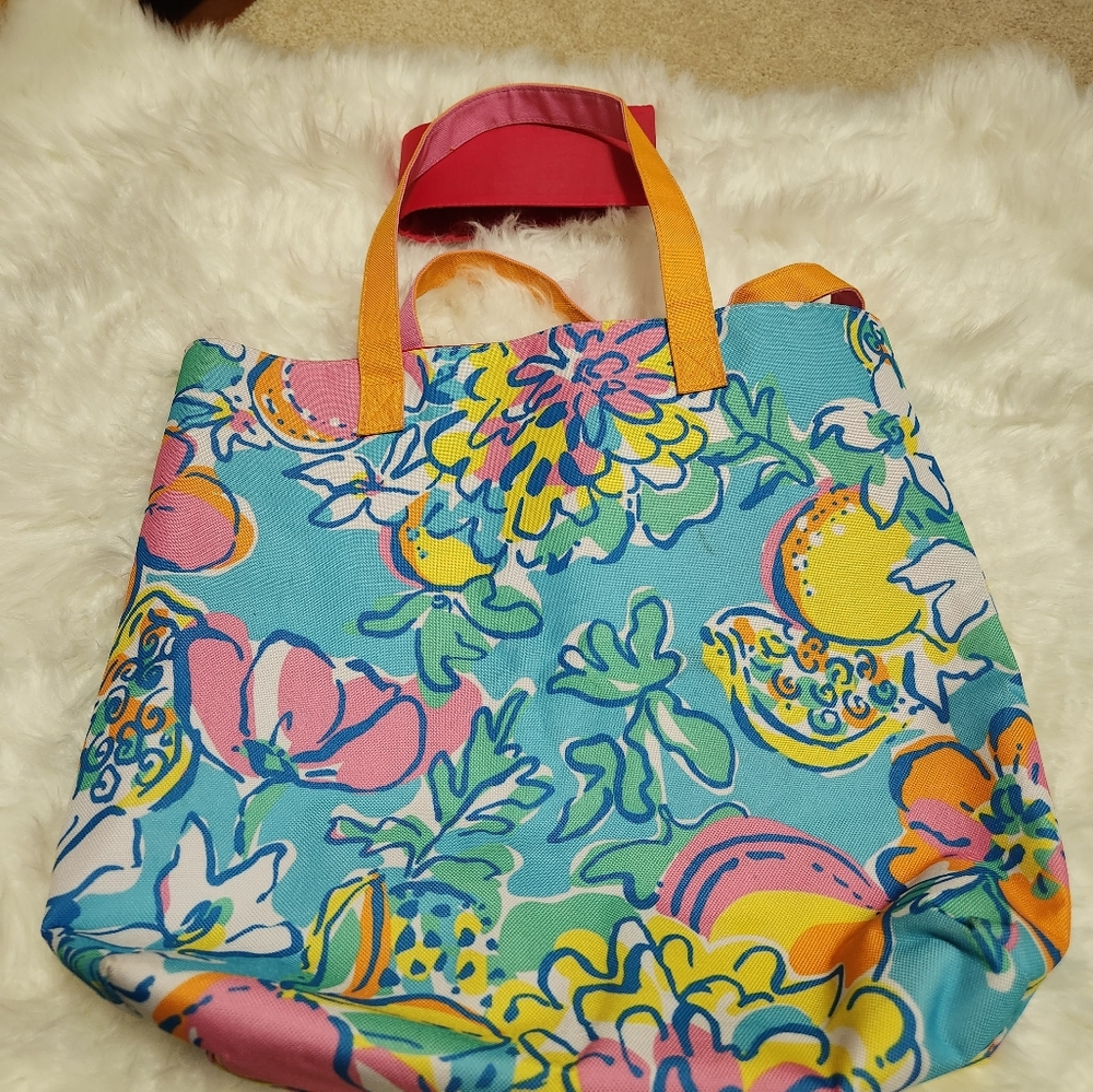 Lilly Pulitzer x Estee Lauder/ Floral Tote Bag - Picture 3 of 5